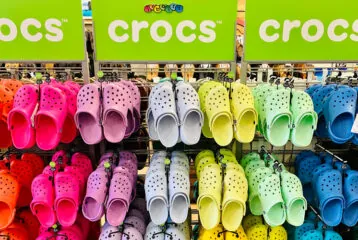 Can You Wash Crocs in The Washing Machine?