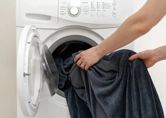 wash a fleece blanket with care