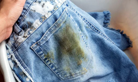 removing grass stains from jeans
